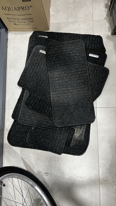 Полик на мерседес w210