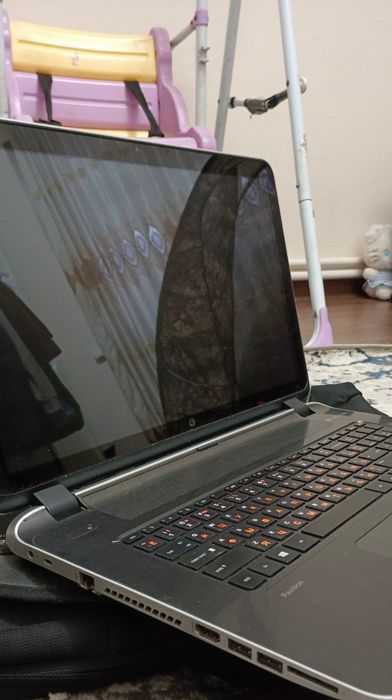 Ноутбук HP сенсорный
