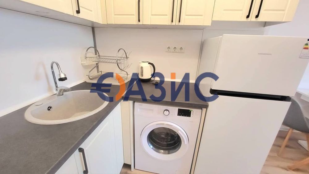 Продава се Двустаен апартамент в к.к. Слънчев бряг - 67 кв.м за 662 €/кв.м - Снимка #8