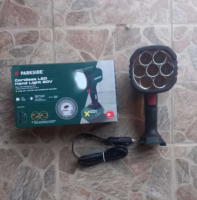 Parkside акумулаторен LED прожектор 20V-2500 Lm