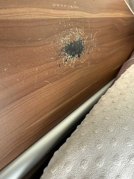 Гардероб, спалня (180х200) и нощни шкафчета