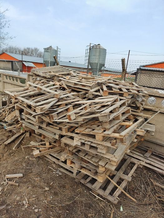 Продам поддоны,палеты дешево срочно