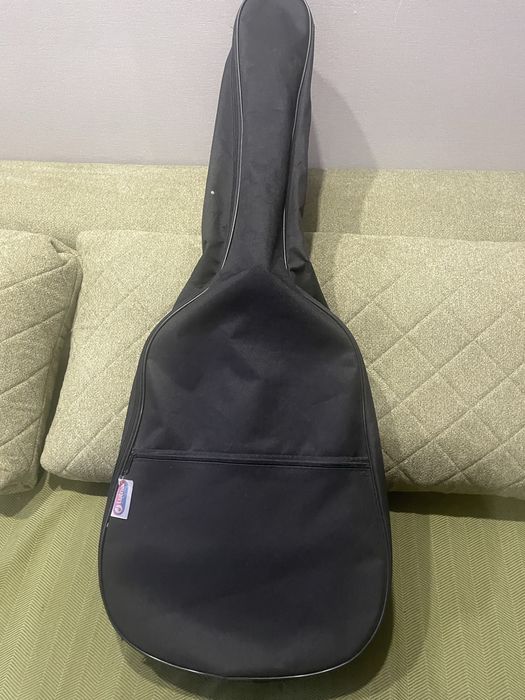 Продам гитару Yamaha C-70