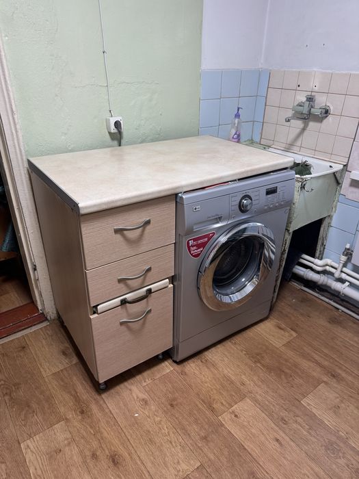 Отдам даром кухонные шкафы