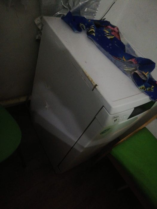 Продам посудомоечную машину