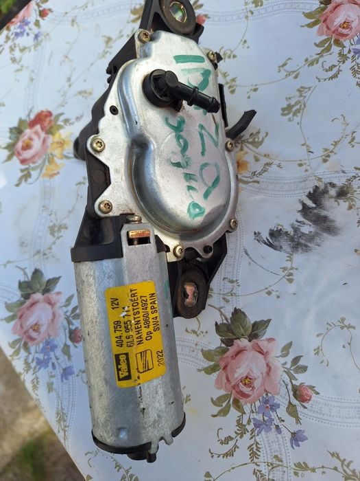 Seat Ibiza Механизъм задна чистачка работи супер тихо и спокойно