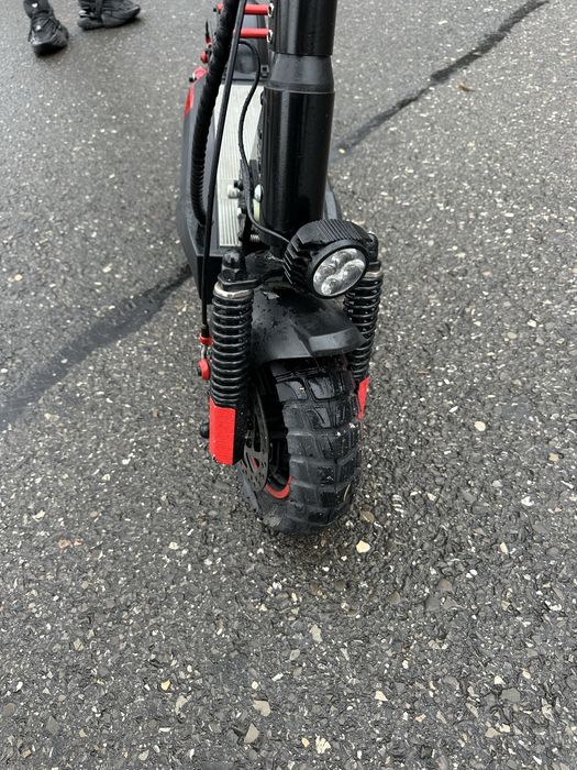 Trotineta electrică Kugoo Kukirin M4 Pro, încă în garanție