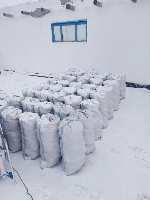 Уголь дрова в мешках