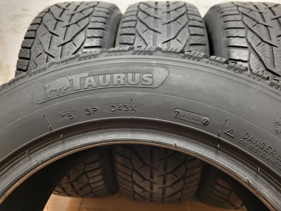 205/60/16 Bridgestone / 225/55/16 Taurus зимни гуми
