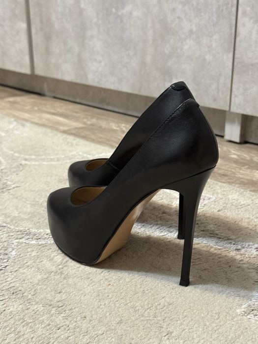 Туфли чёрные на любой праздник