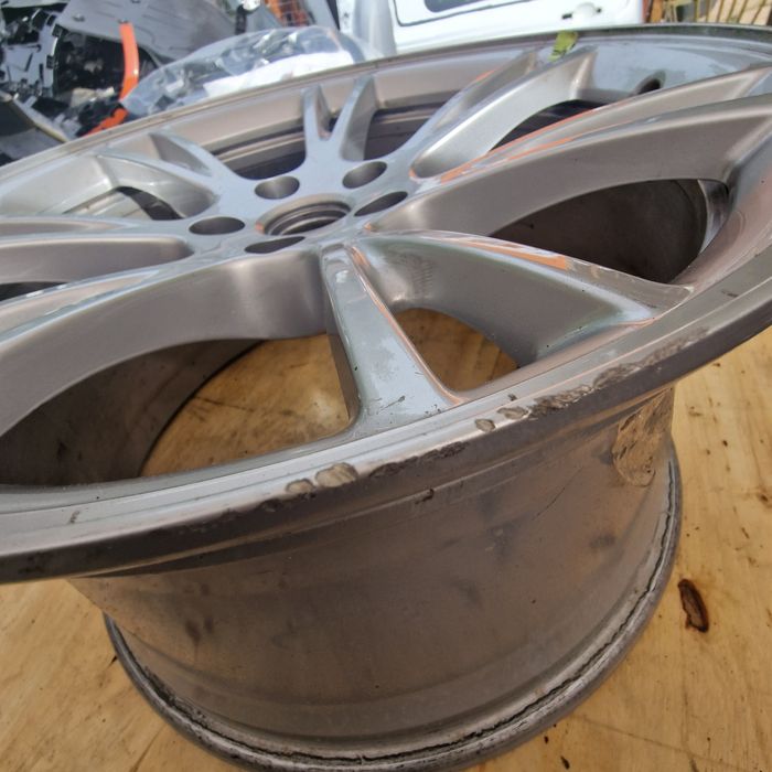 Tesla Y  19" джанта