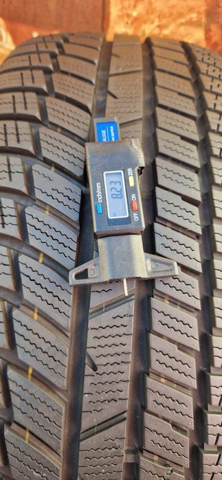 Set 4 Anvelope ca noi  Toyo 235 50 R18 M+S