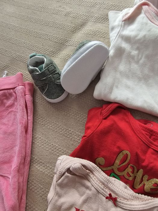 Голям лот бебешки дрешки