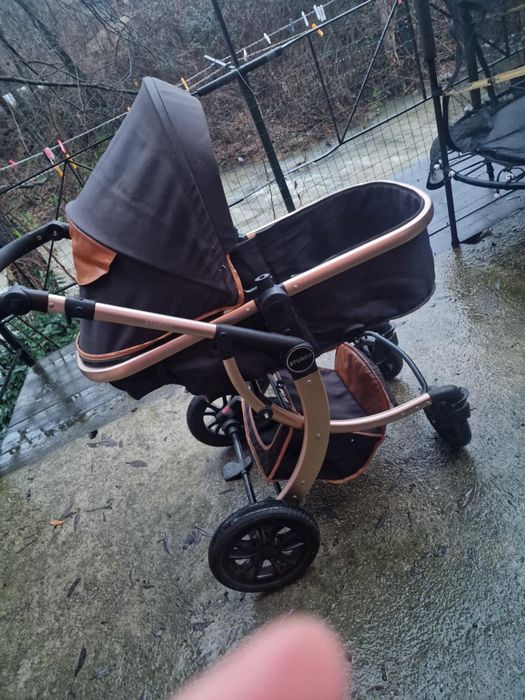 Количка бебе колицка