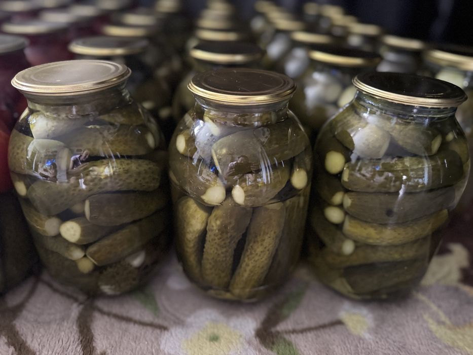 Маринованые домашние огурцы, помидоры