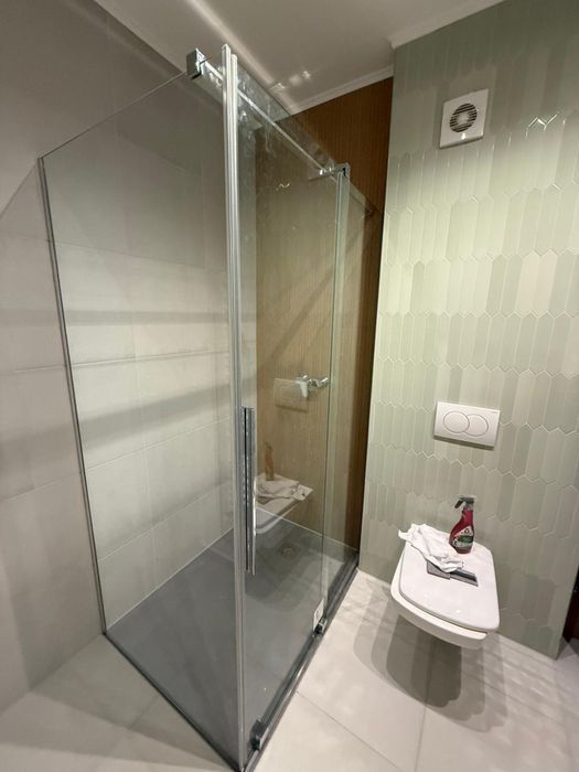 Geamuri,cabine de dus, oglinzi, sticla