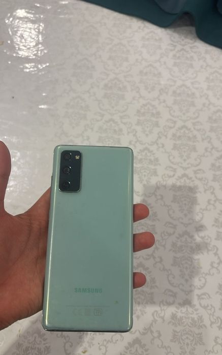 Samsung S20FE 6/128GB