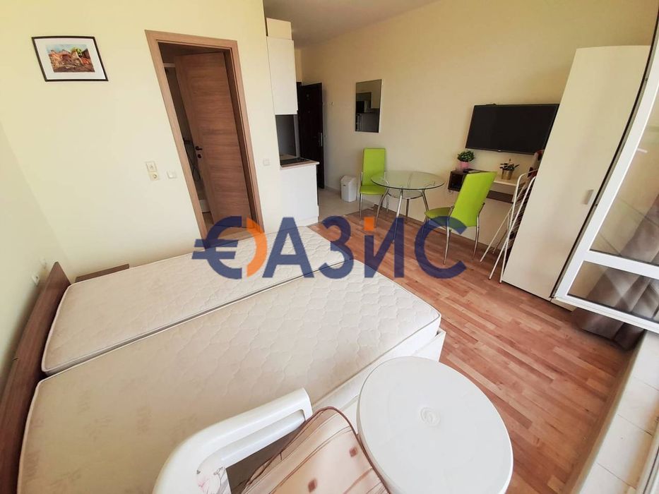 Продава се Едностаен апартамент в к.к. Слънчев бряг - 40 кв.м за 1075 €/кв.м - Снимка #6
