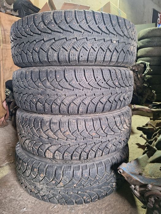 Резина зимняя на 15