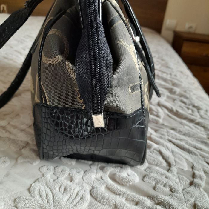 Дамска DG  практична