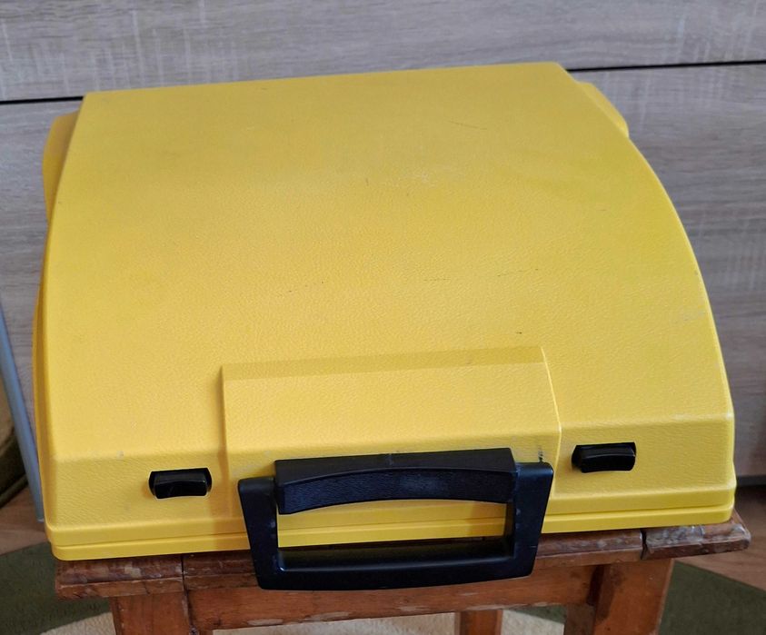 Masina de scris mecanica Brother Deluxe 760TR, din anii '70