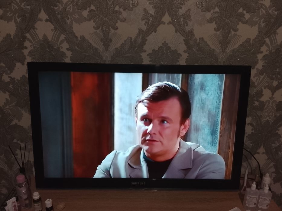 Продам телевизор