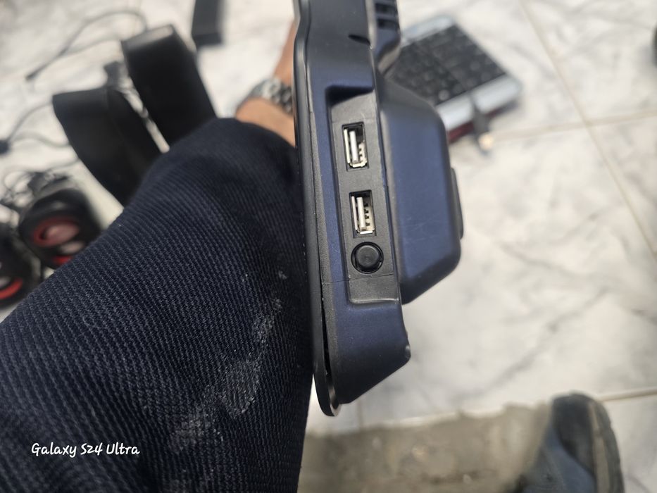 Лаптоп HP и Acer
