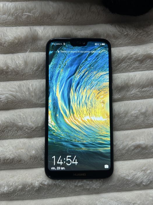 Vand doua telefone Samsung si huawei