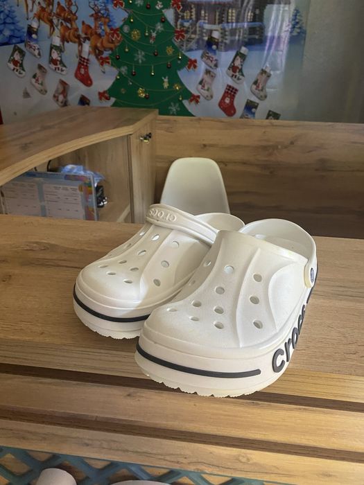 Продам кроксы НОВЫЕ