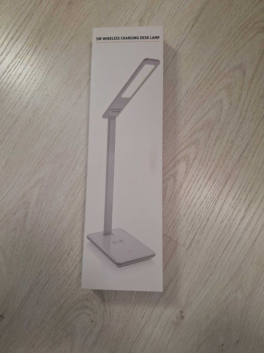 Lampa LED 5W de Birou 3 in 1, Incarcator Wireless, Patrata, Corp Alb.