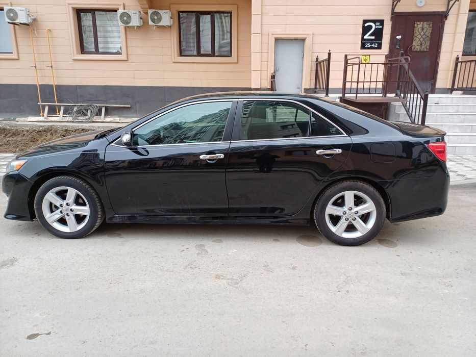 Тойото камри 2013