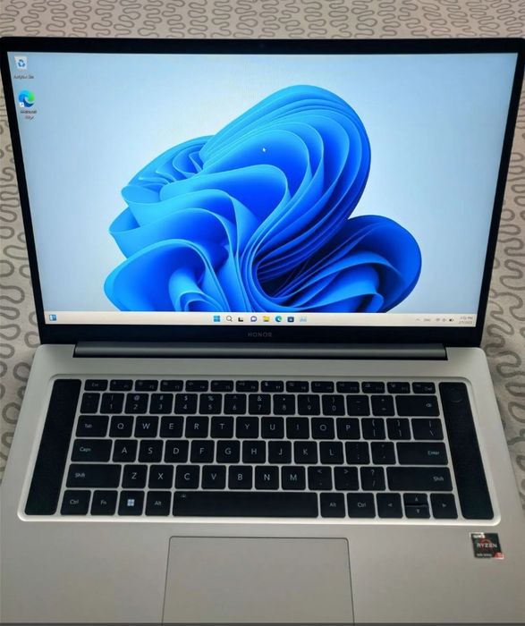 Honor magicbook 16