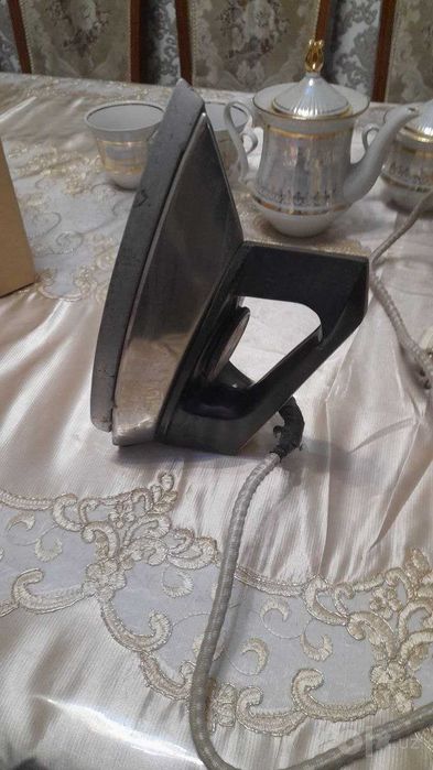 Утюг советский рабочий  Продам