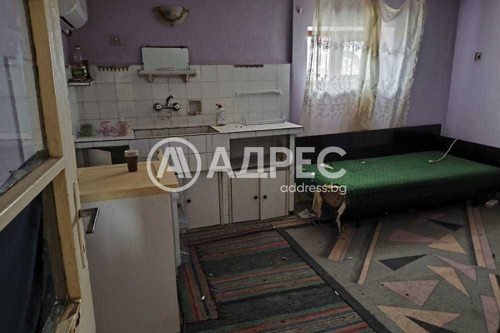 Продава се Къща в Разград, Център - 164 кв.м за 778 €/кв.м - Снимка #10