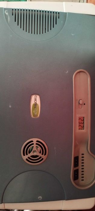 Хладилна чанта 12в и 220в