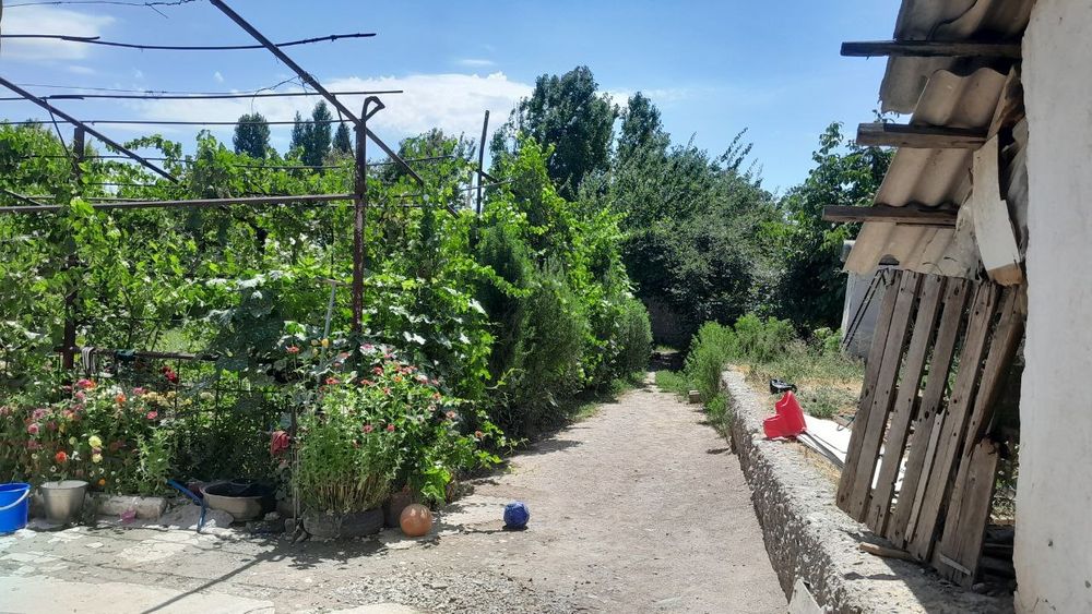 Учаска сотилади..