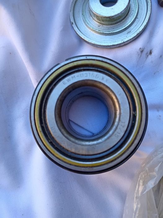 Продам подшипник сегмент