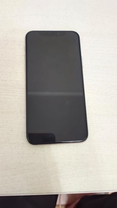 Айфон 11 про продам