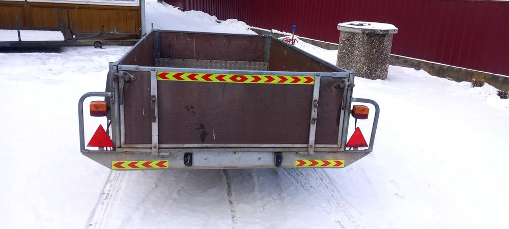 Vand remorca 1.200 kg cu sistem de frânare, reconditionat total