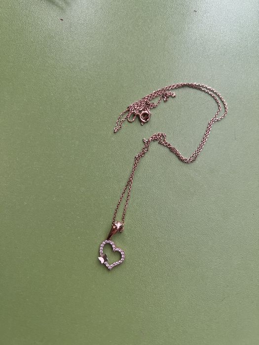 Золотая цепочка с кулоном