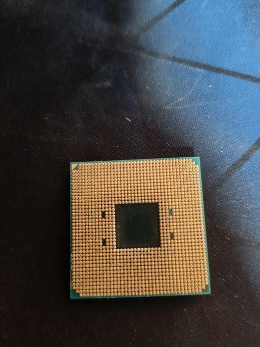 Procesor AMD Ryzen 3 2200G