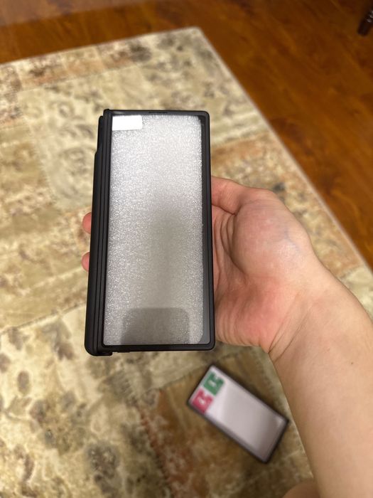 Продам Чехол от Samsung Z Fold 6