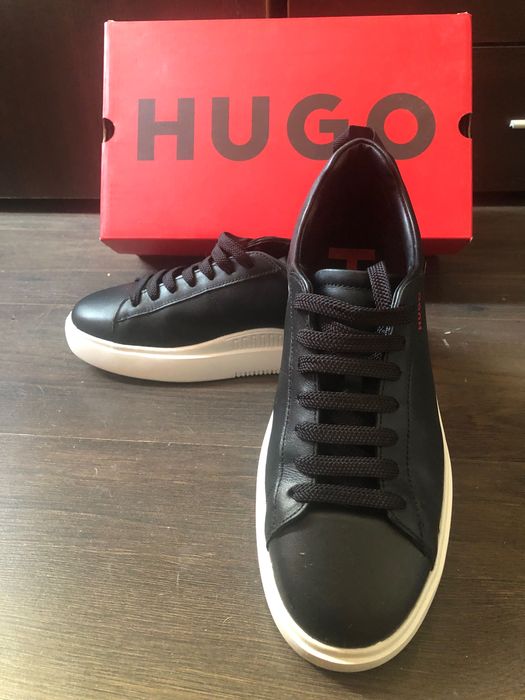 Hugo черни кецове