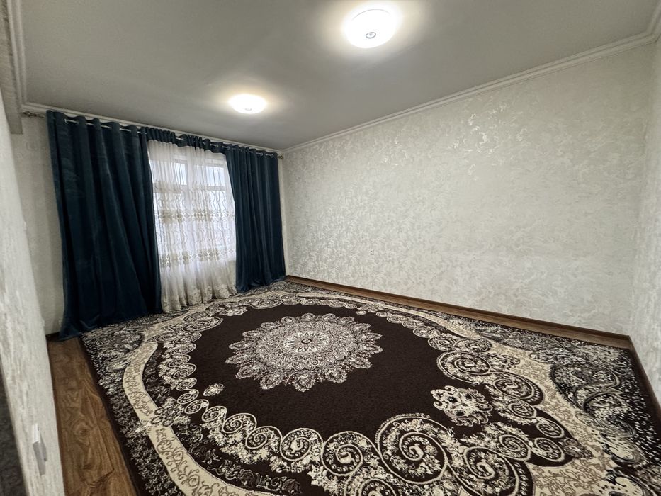 5 этаж 70 Кв ш. Руставелидан квартира