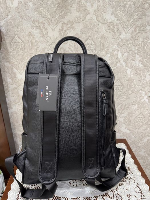 Продается рюкзак из натуральной кожи