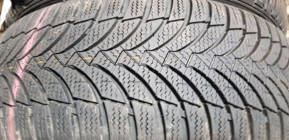 Anvelope de iarna 195 55 16
