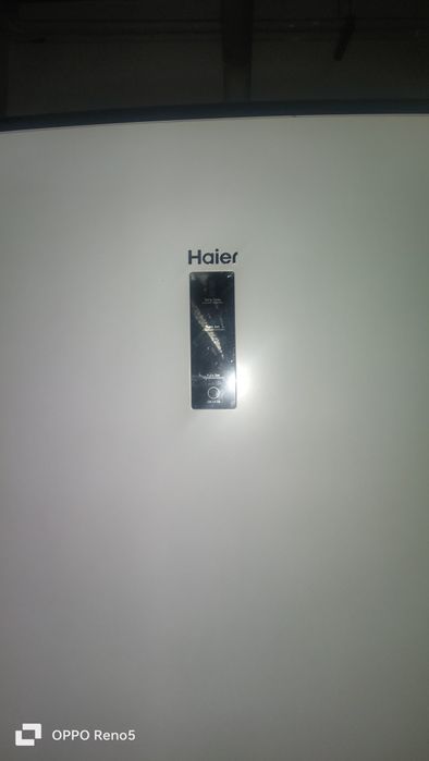 Холодильник Хайер.