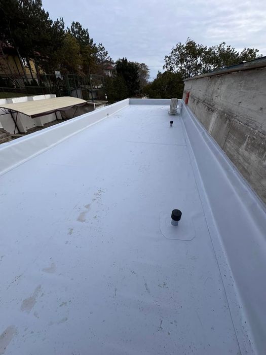 Ремонт на покрив с PVC и TPO Хидроизолации.