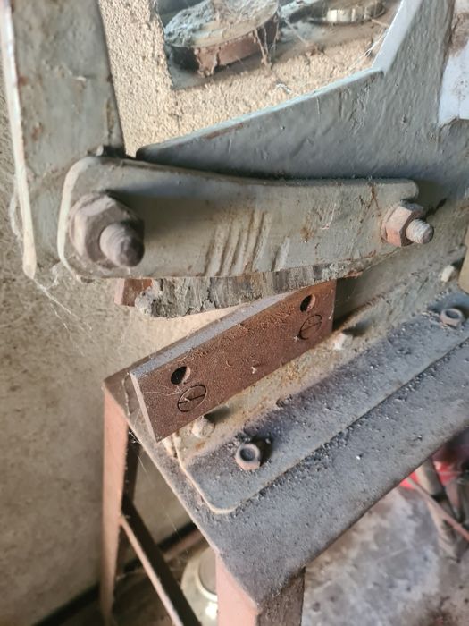 Продавам ,точило за ножове