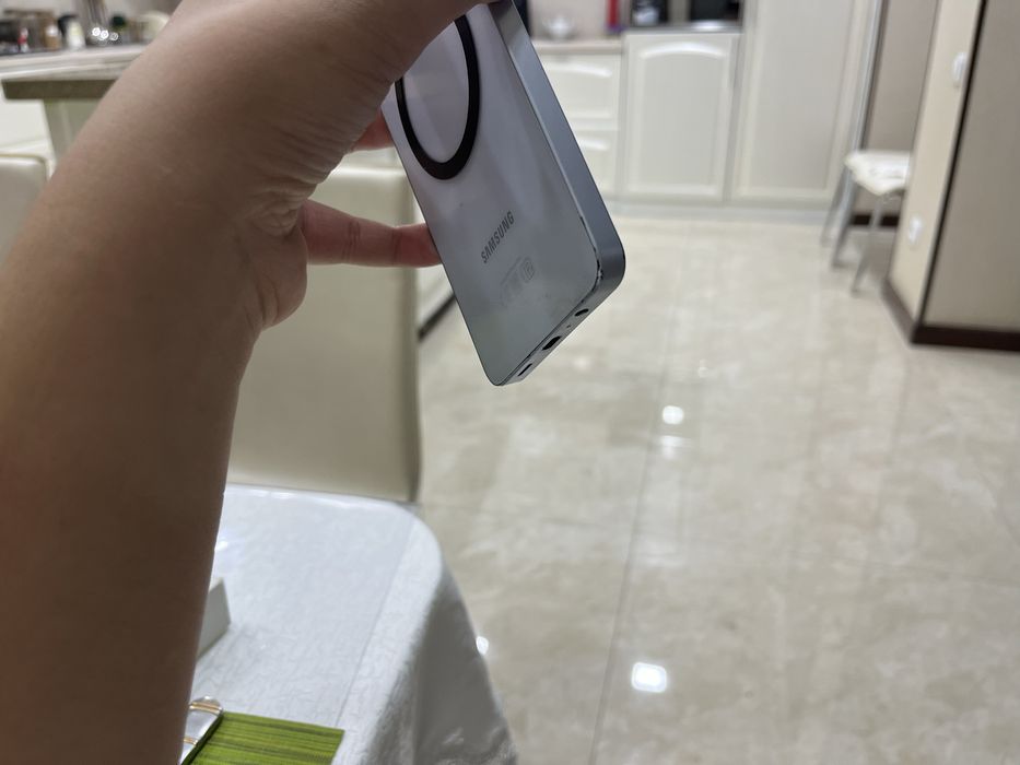 Samsung A06 128 гб, 4 оператвиная память